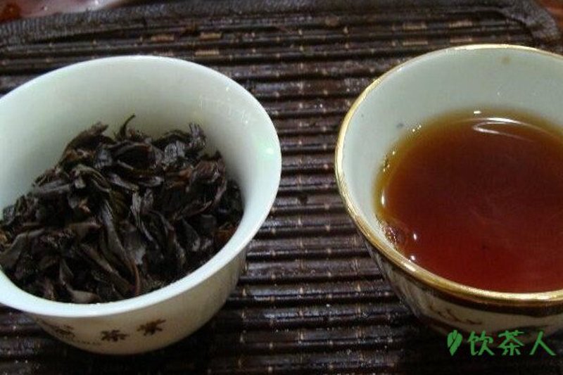 红茶,不仅是饮品中的佳品,更具有丰富的健康功效。在众多的茶类中,它以其独特的风味和诸多益处受到人们的喜爱。今天就让我们一起探索红茶的功效与作用。