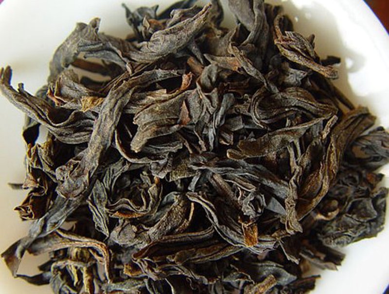 红茶,这种深受喜爱的饮品不仅味道醇厚、香气四溢,还蕴含着诸多健康功效。今天,我们将通过具体案例和数据,揭示红茶的功效与作用。